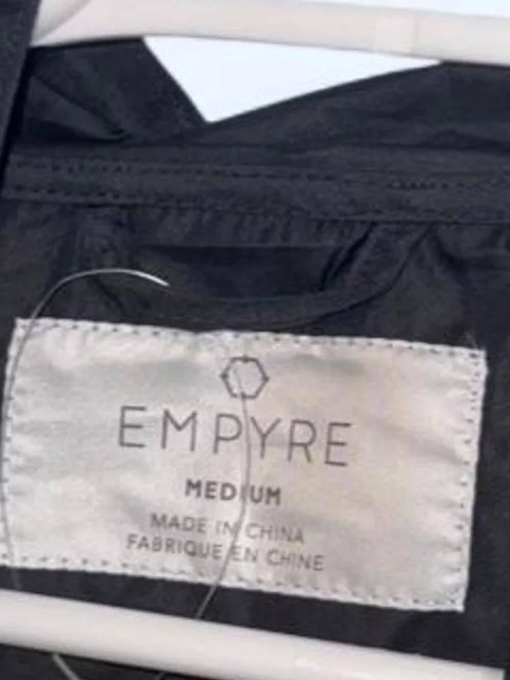 Empyre sleek black